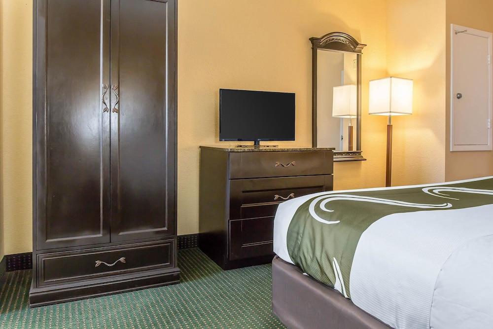 Daskk Near Universal Blvd, Ascend Collection Hotel Orlando
