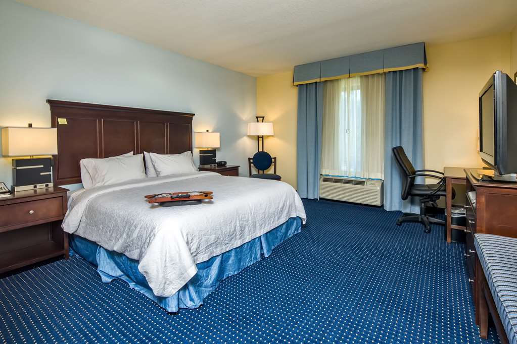 Hotel Hampton & Orlando-apopka 3*