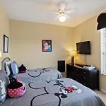 7660 Comrow #203