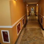 I-Drive Grand Resort & Suites