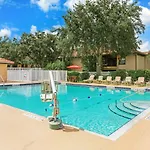 Alhambra Villas