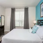 Charming Townhouse At Serenity Resort Near Disney