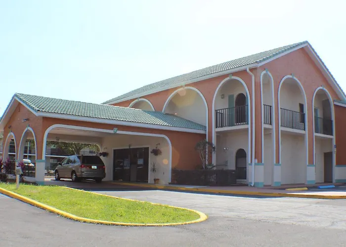 Shining Light Inn & Suites