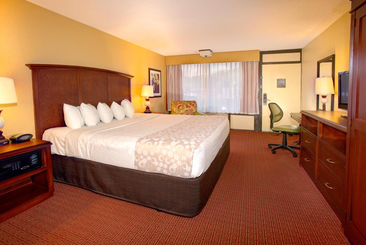 Clarion & At International Drive Hotel Williamsburg