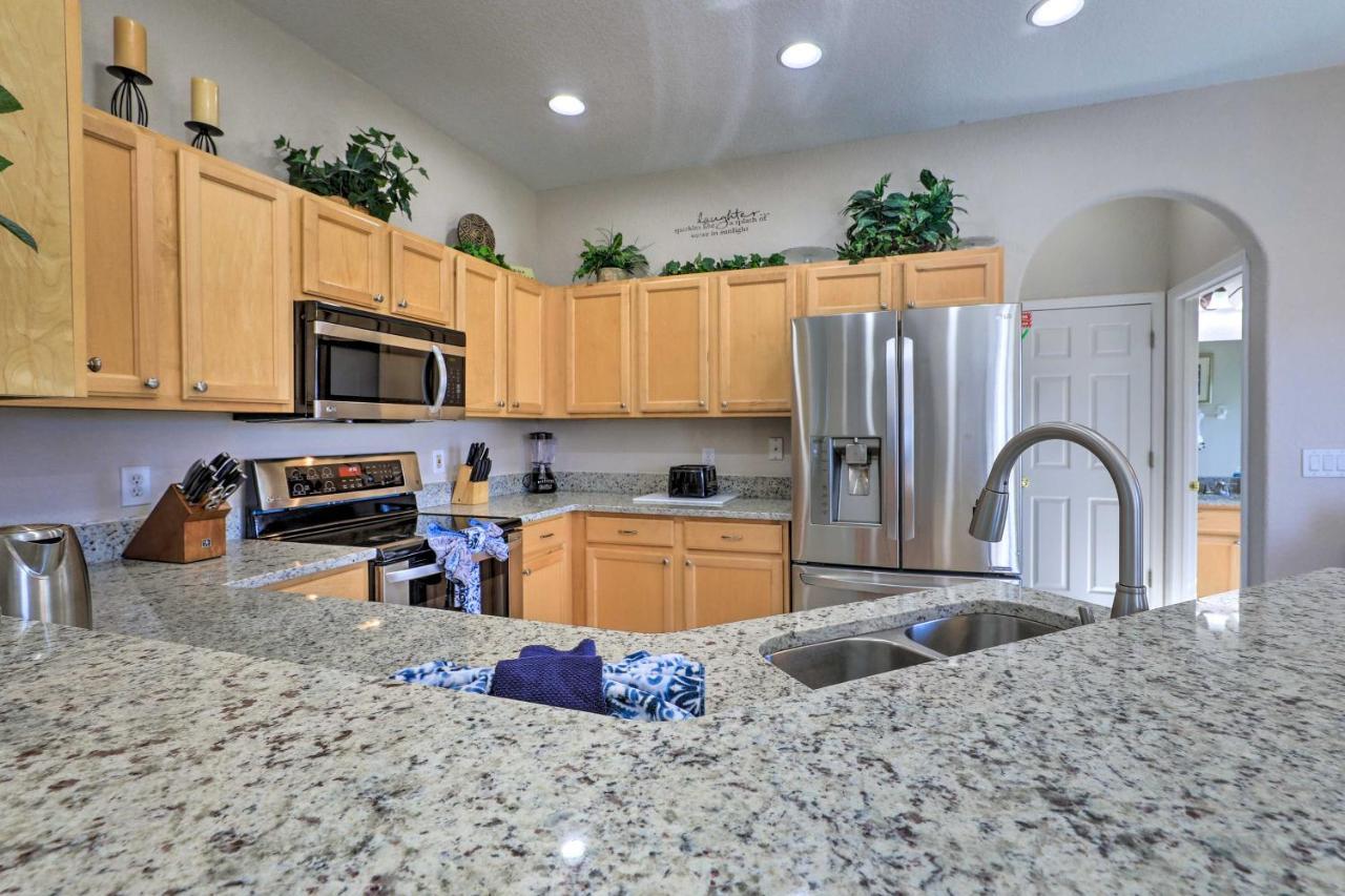 Villa With Game And Pool - 10 Mi To Parks!