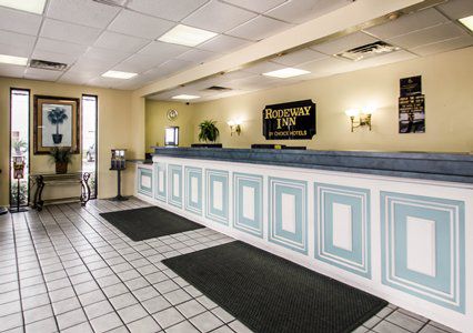 Main Gate Kissimmee Formally Road Way Hotel Celebration