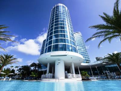 Universal's Aventura 3*
