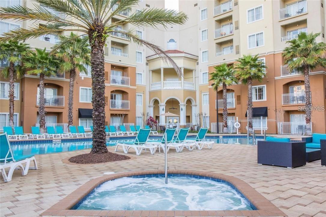 Premier Near & Universal Apartment *