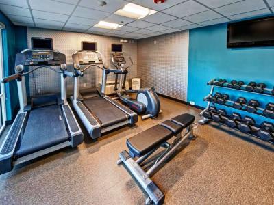 Hotel Fairfield And By Marriott Near Universal Orlando
