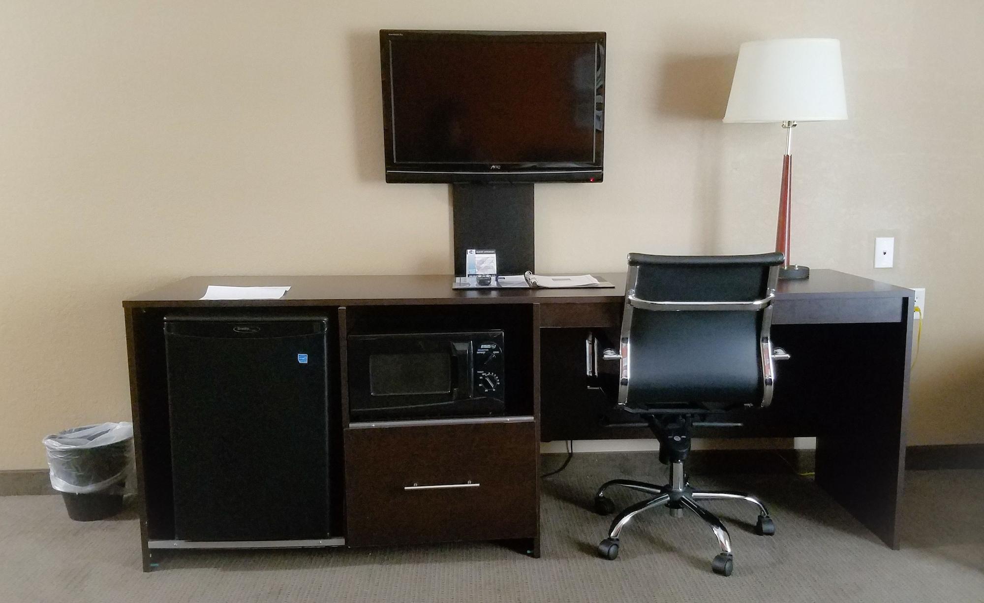 Hotel Clarion Pointe I-4 3*