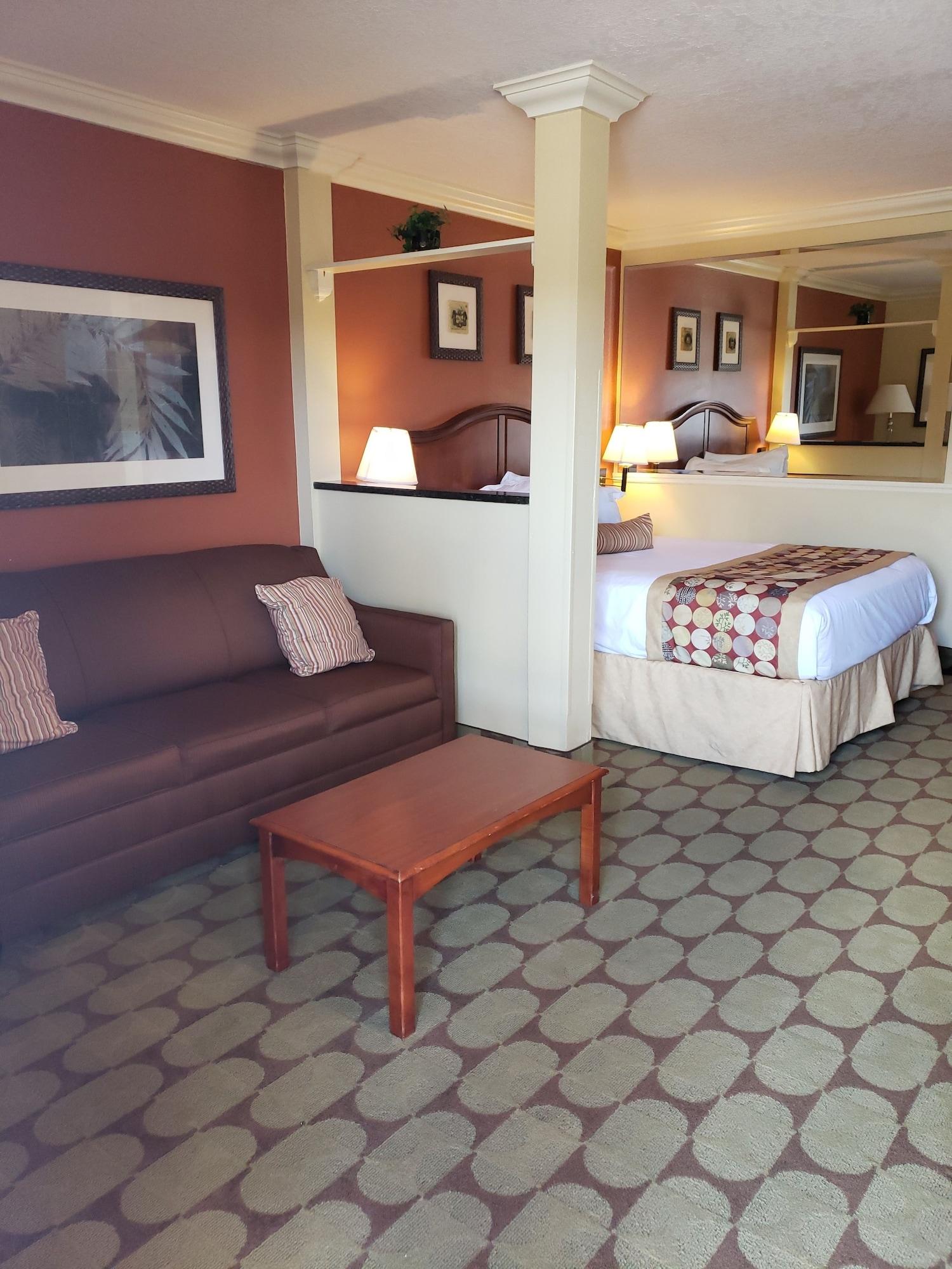 Days By Wyndham West Hotel 2*