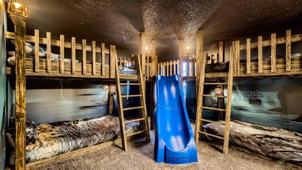 Magical 7br Pool Near & Orlando Attractions *