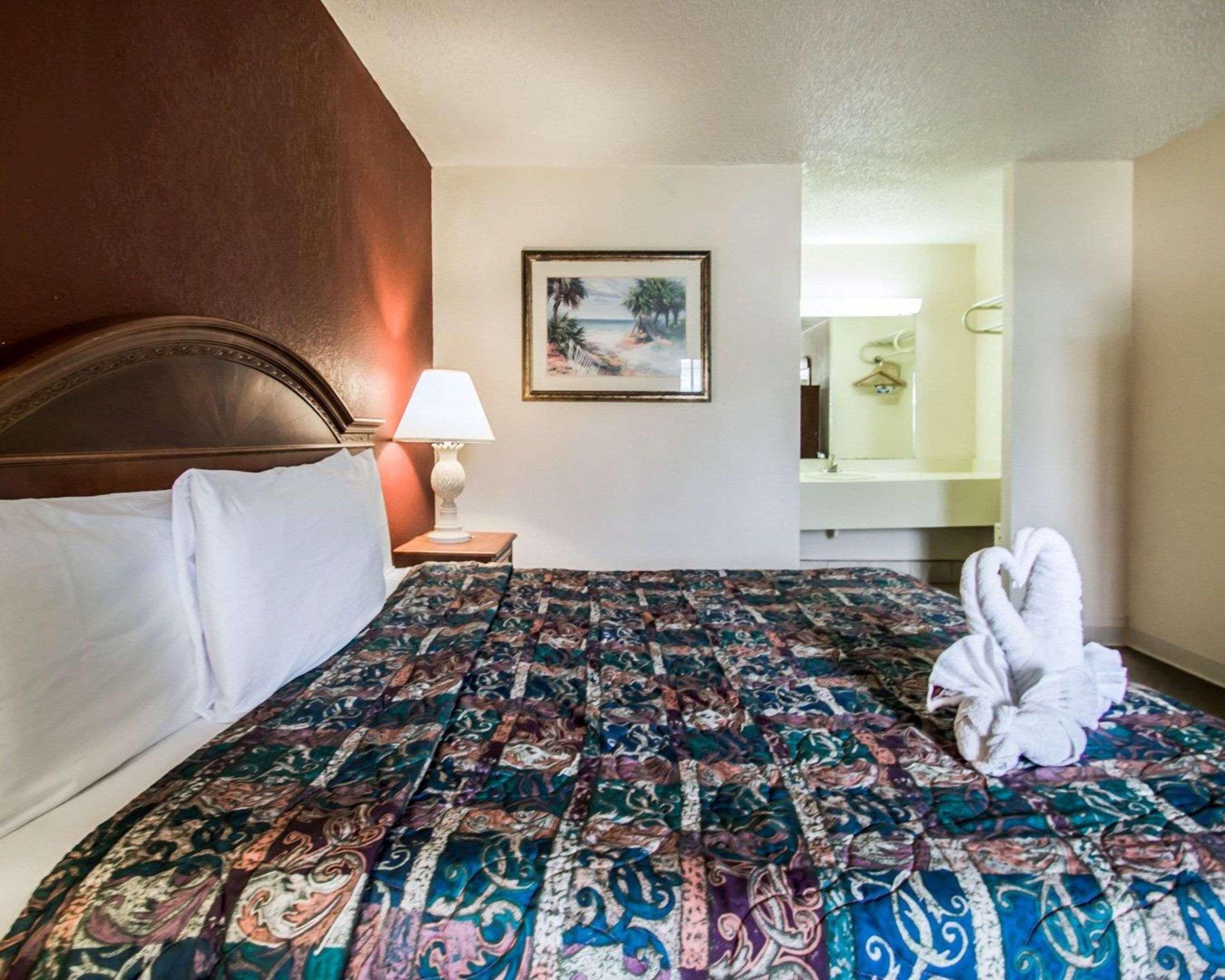 Main Gate Kissimmee Formally Road Way Hotel 2*