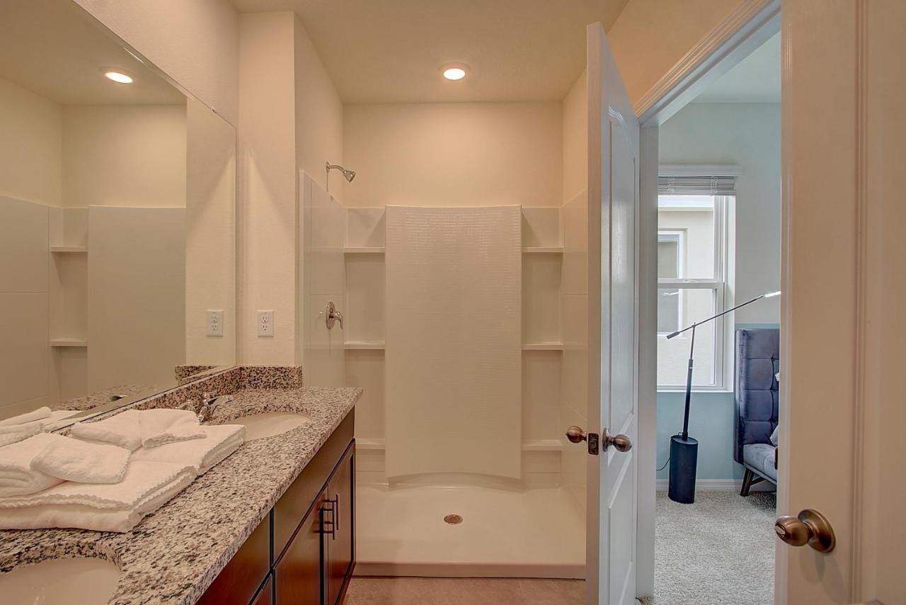 Close To Disney Huge Luxury King Suites/pool/jacuzzi Holiday home