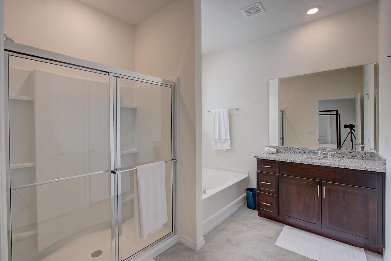 Close To Disney Huge Luxury King Suites/pool/jacuzzi