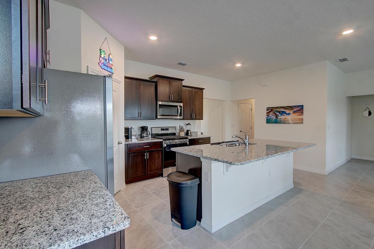 Close To Disney Huge Luxury King Suites/pool/jacuzzi Davenport