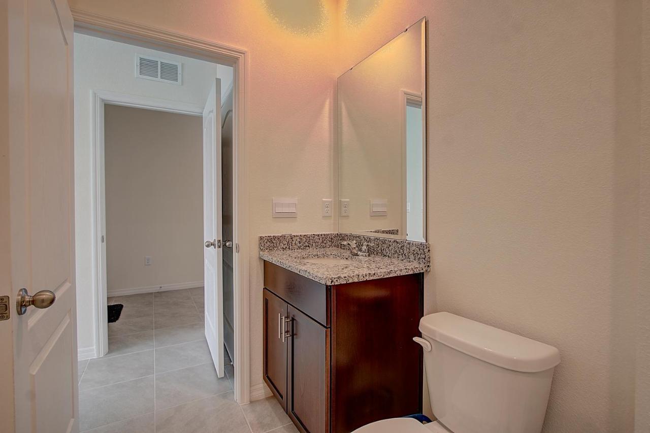 Close To Disney Huge Luxury King Suites/pool/jacuzzi Holiday home *