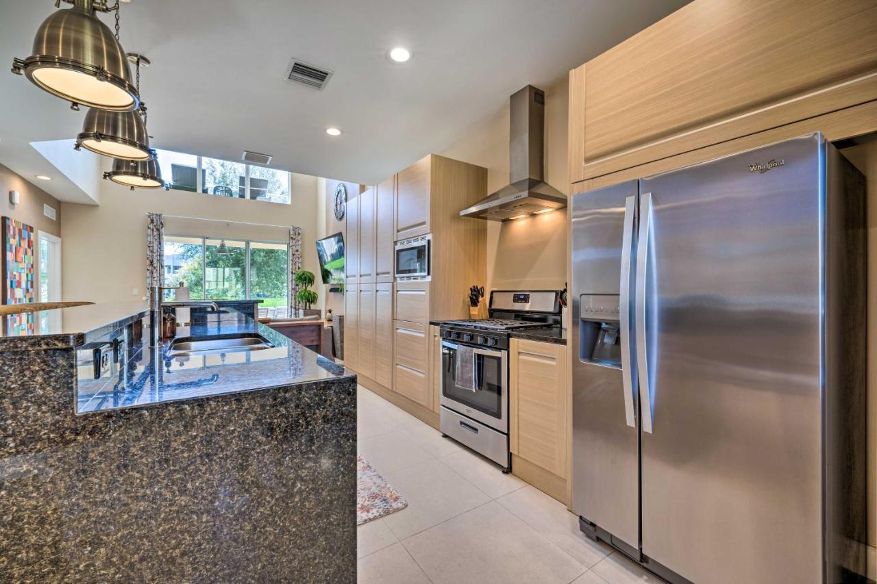 Holiday home Upscale Townhome Close To Walt World! *