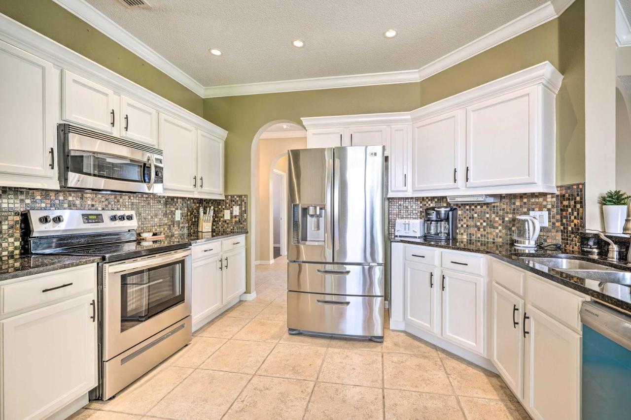Magnificent With Water Views! Kissimmee