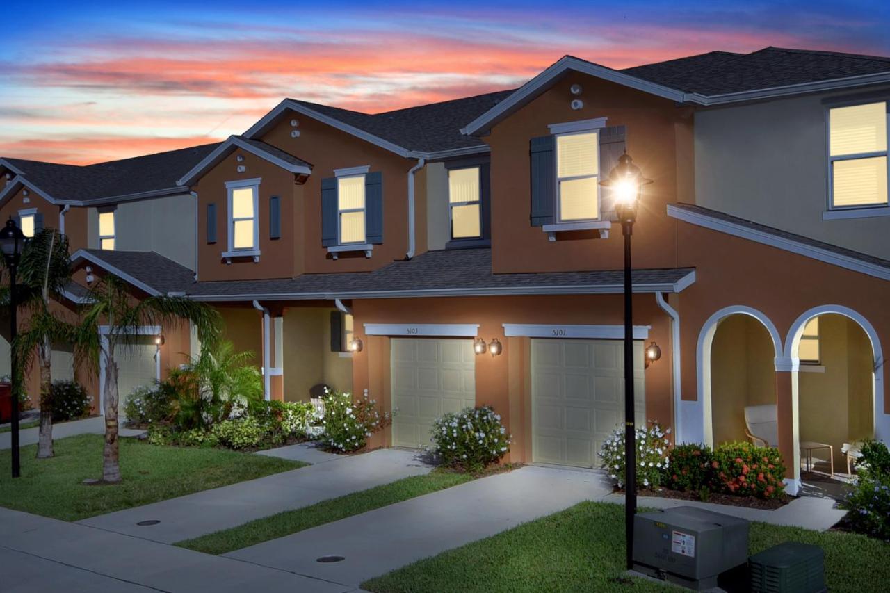 Family Friendly 4 Bedrooms With Gameroom Close To In Compass Bay 5103 Kissimmee