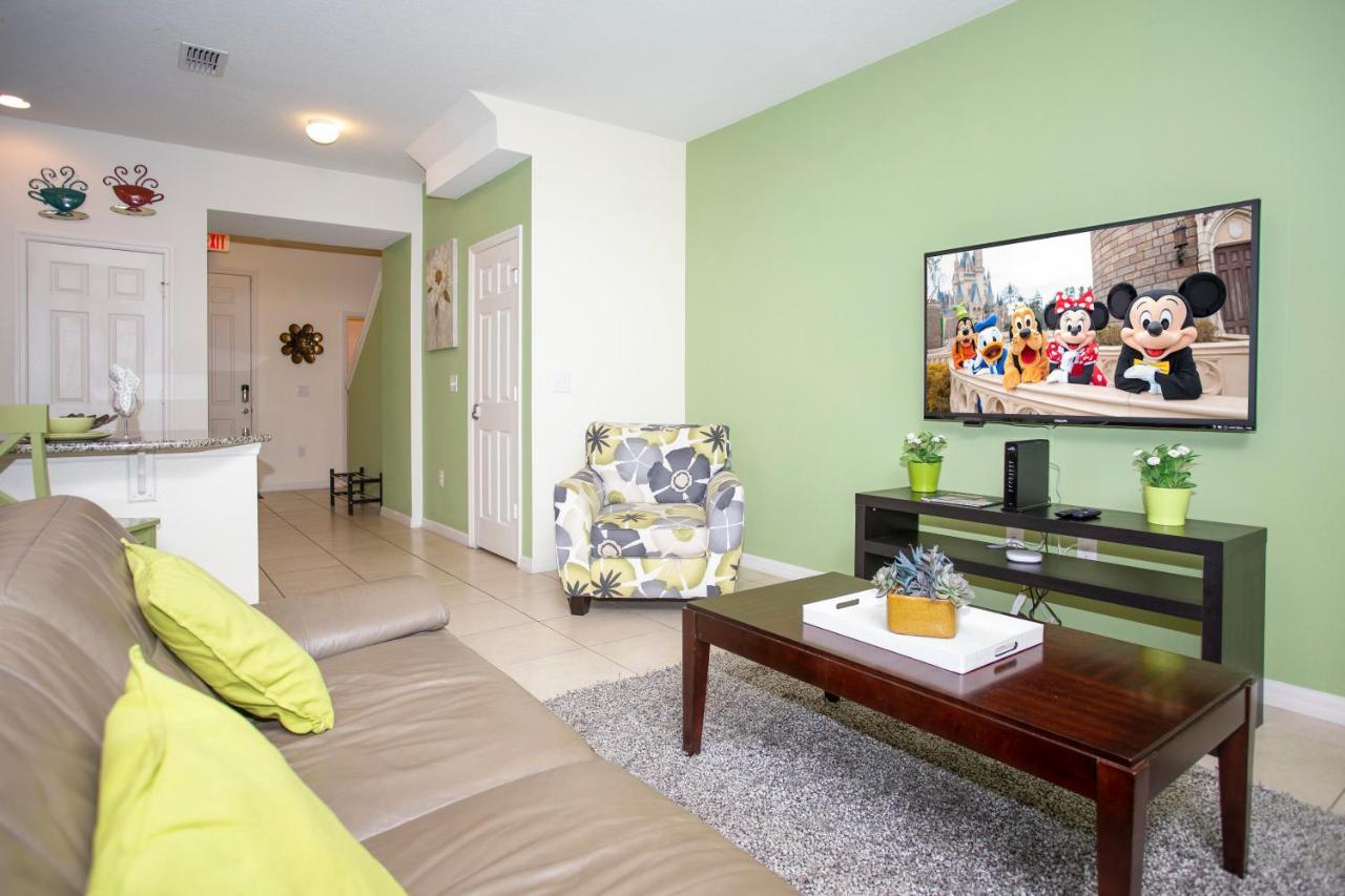 Family Friendly 4 Bedrooms With Gameroom Close To In Compass Bay 5103