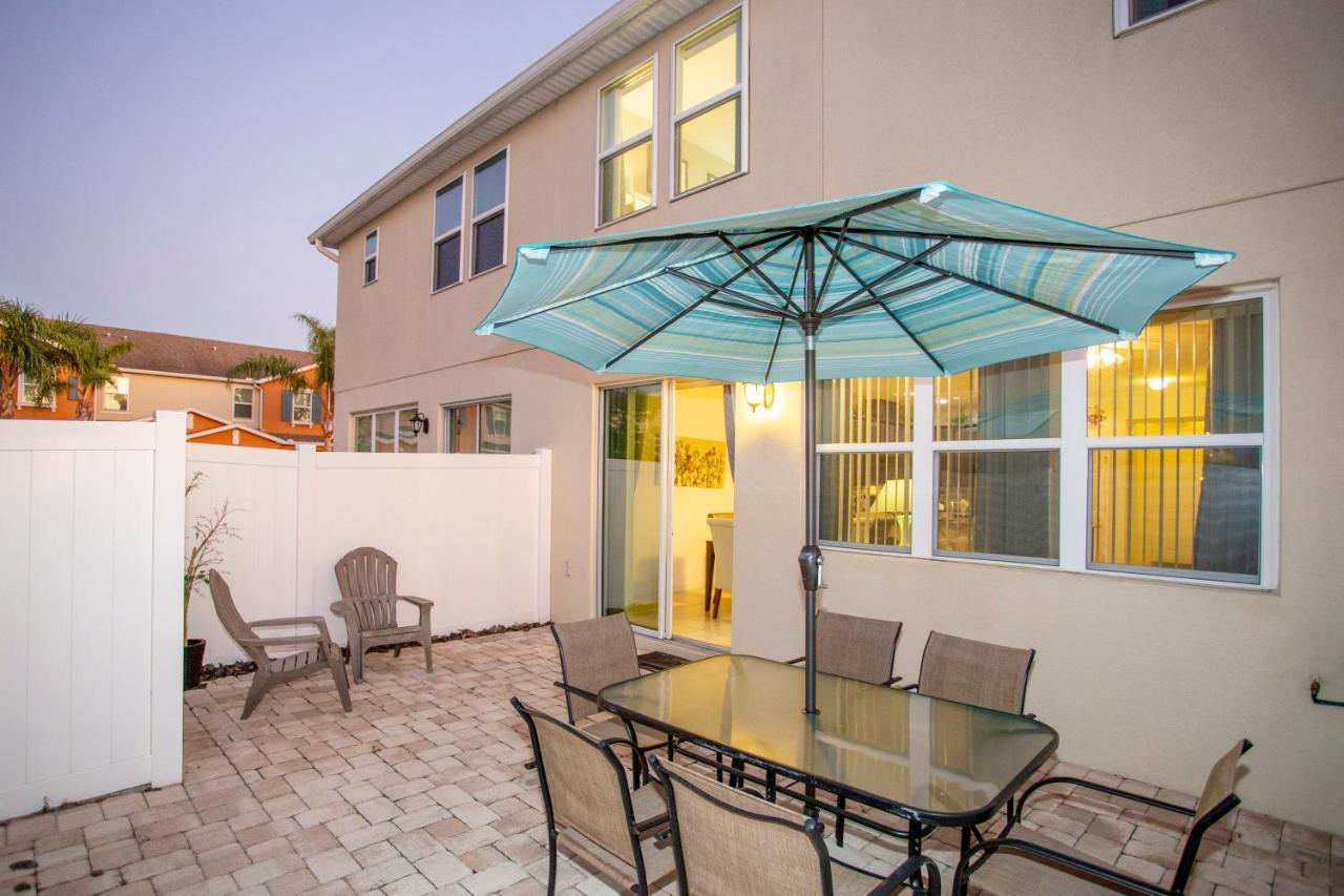 Family Friendly 4 Bedrooms With Gameroom Close To In Compass Bay 5103 Holiday home