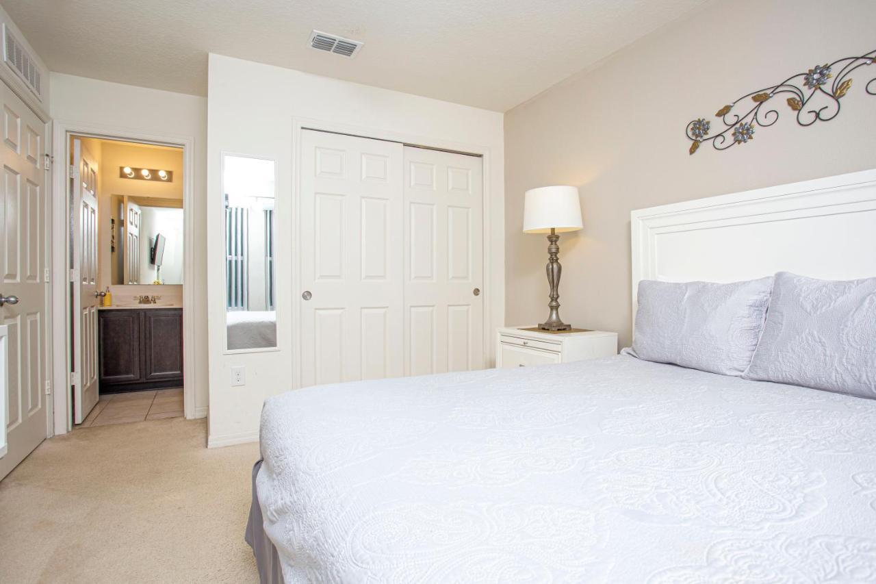 Family Friendly 4 Bedrooms With Gameroom Close To In Compass Bay 5103 *