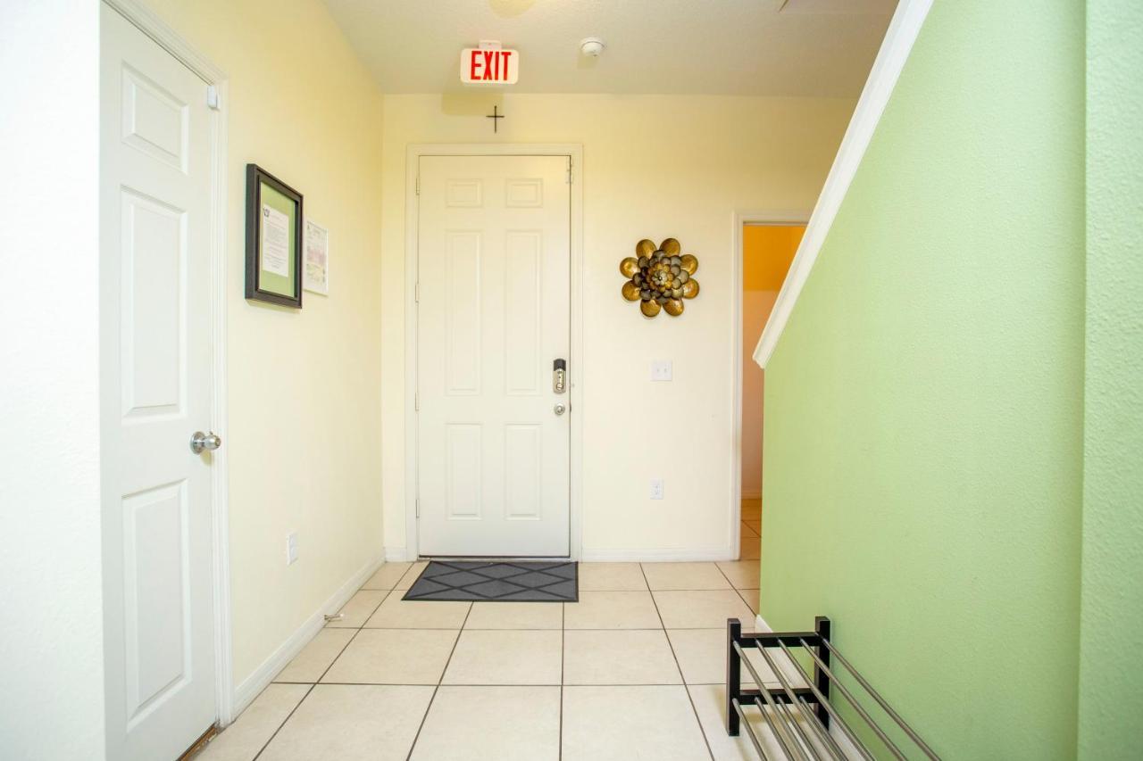 Family Friendly 4 Bedrooms With Gameroom Close To In Compass Bay 5103 *