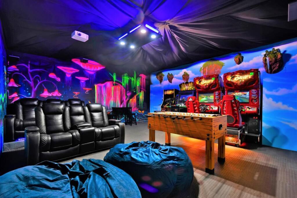 Holiday home The Magic Mansion 6br Pool Near Davenport