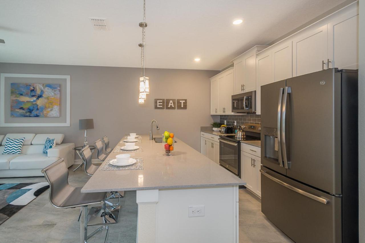 Lovely Townhouse 4beds 3bath Pool 18 Min From * Davenport