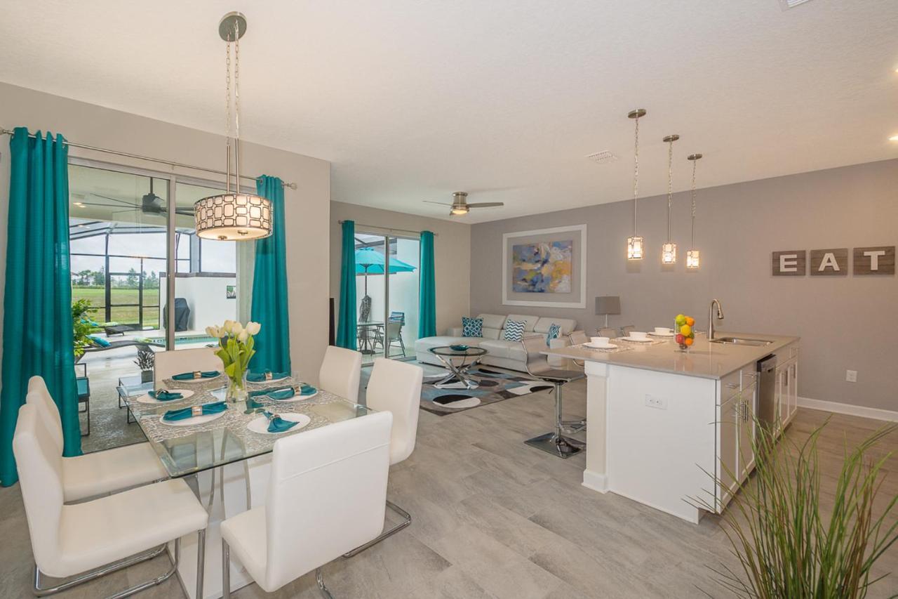 Lovely Townhouse 4beds 3bath Pool 18 Min From
