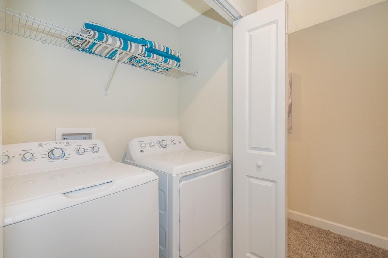 Lovely Townhouse 4beds 3bath Pool 18 Min From * Davenport