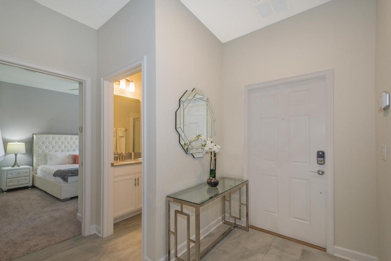 Lovely Townhouse 4beds 3bath Pool 18 Min From * Davenport