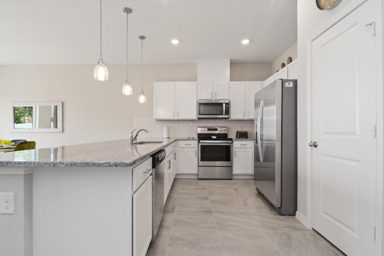 Family Friendly Four Bedrooms 5147a Kissimmee