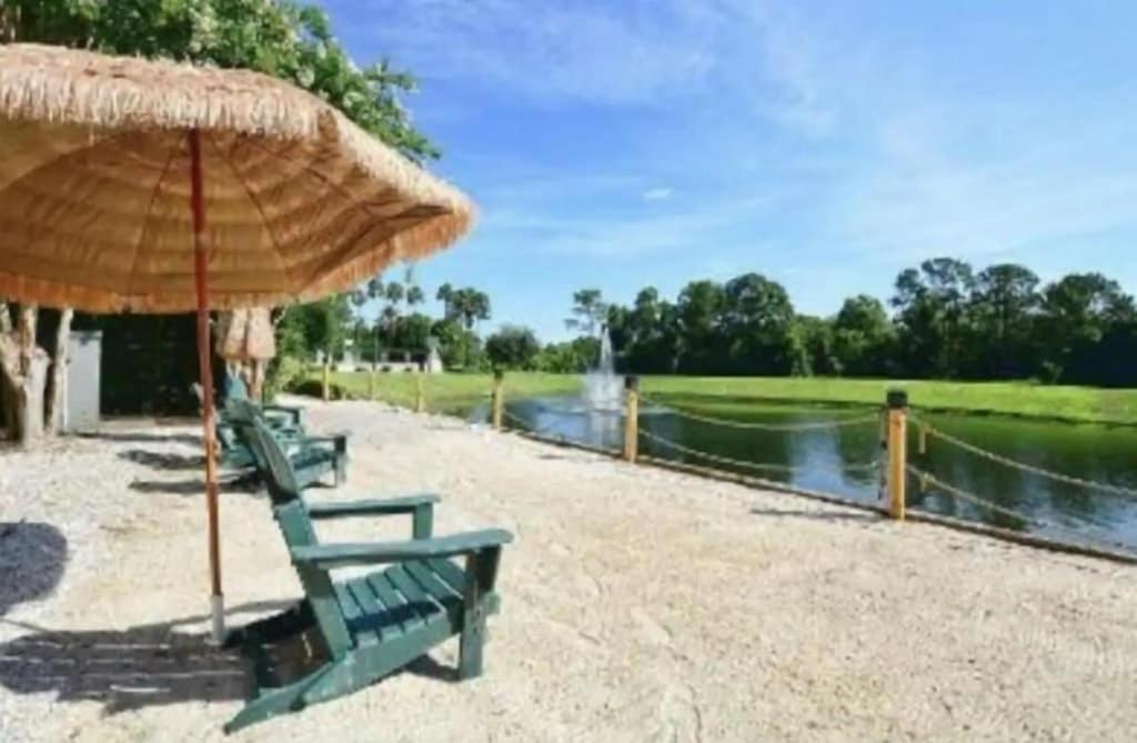 Brand New Oasis 10 Minute Drive To World Holiday home *