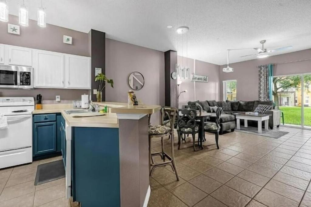 Brand New Oasis 10 Minute Drive To World Holiday home Kissimmee