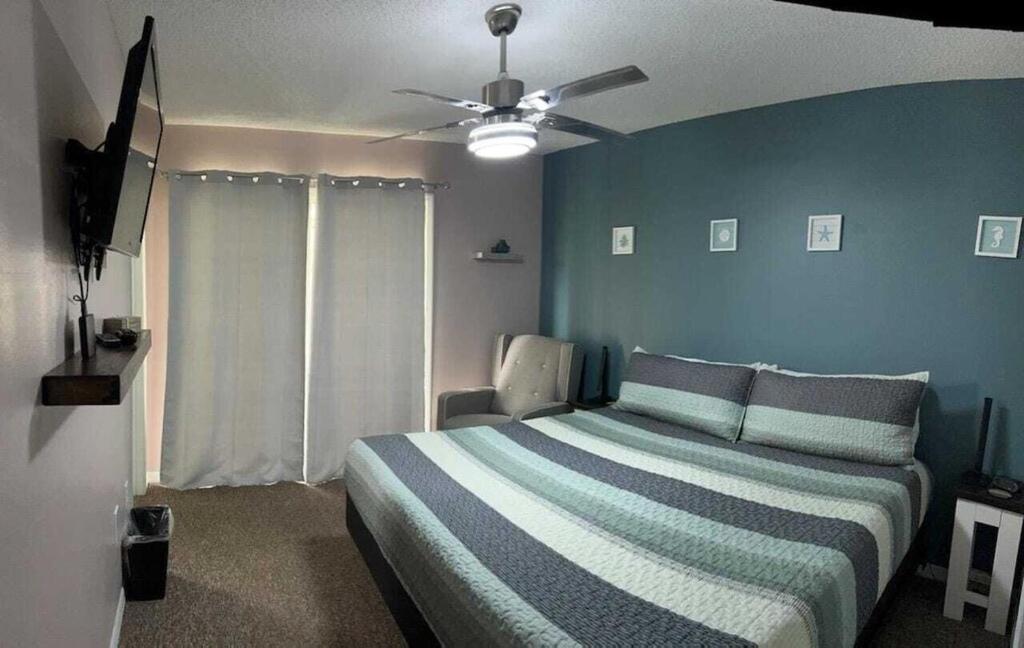 Brand New Oasis 10 Minute Drive To World *