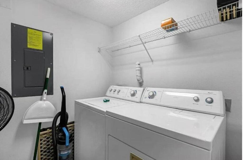 Brand New Oasis 10 Minute Drive To World * Kissimmee