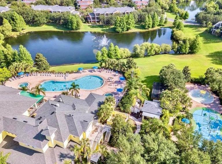 Area 3bd 2ba At Bahama Bay And Apartment