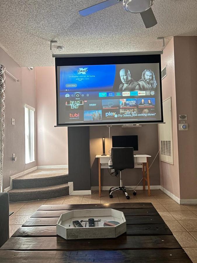Brand New Oasis 10 Minute Drive To World Holiday home Kissimmee