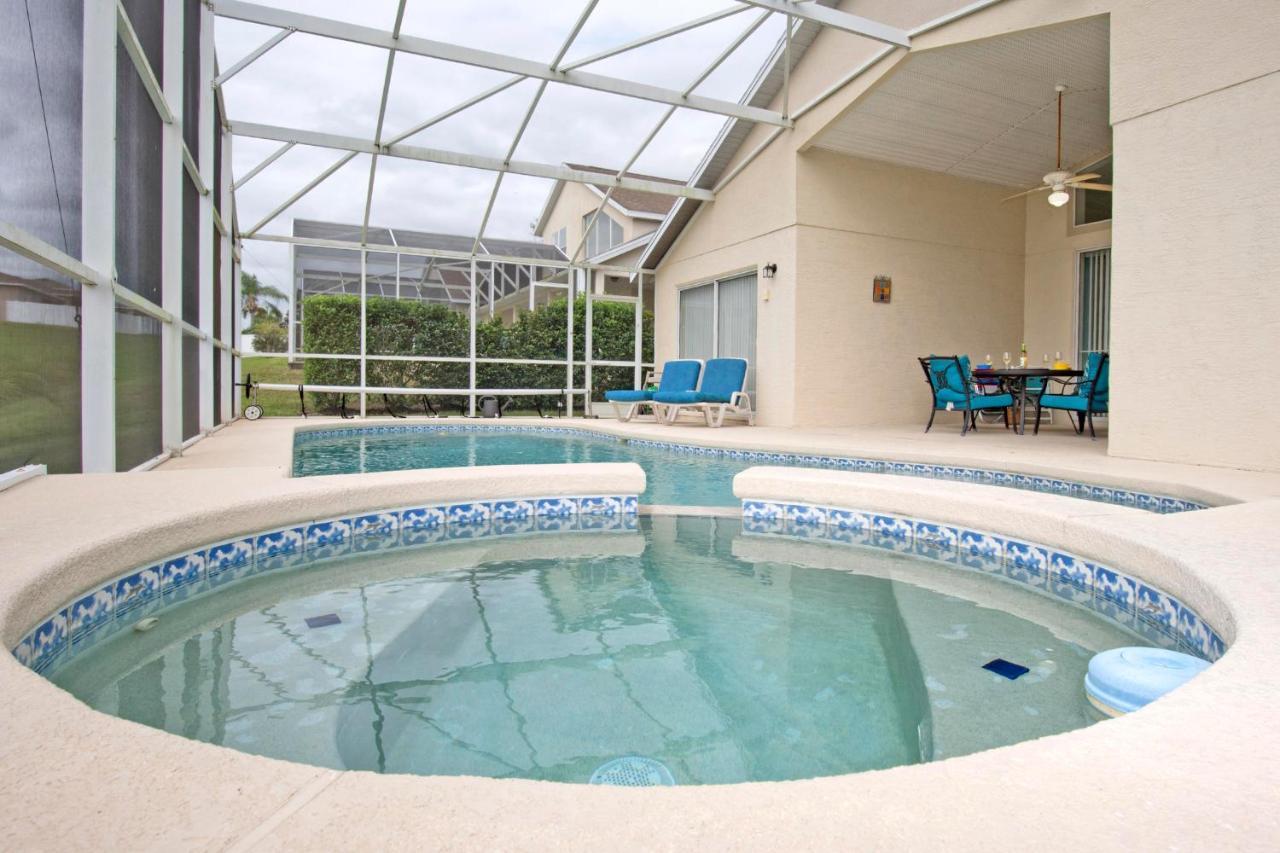 Poolside Paradise Villa *