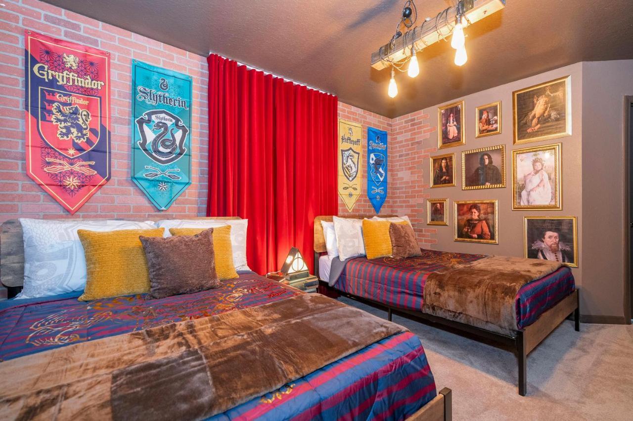 Free Resort- 10 Bed- Game Room- Movie Theater 4117