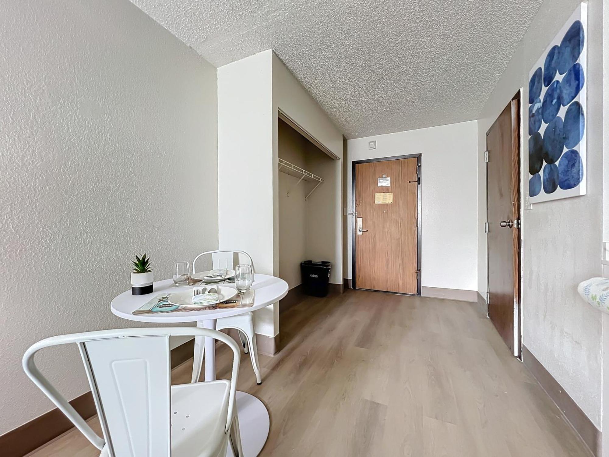 Hotel Stayable East 2*