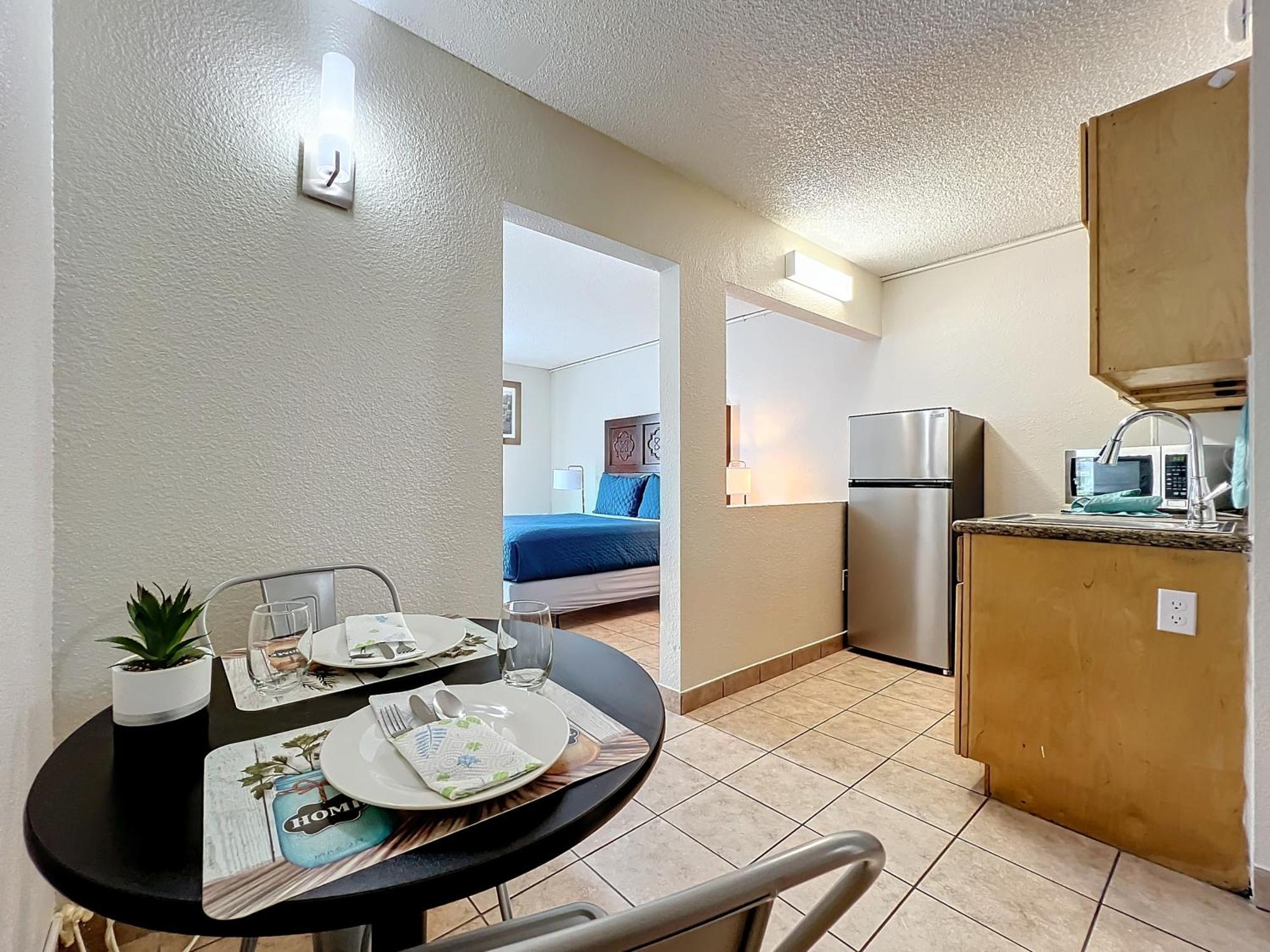 Stayable East Hotel