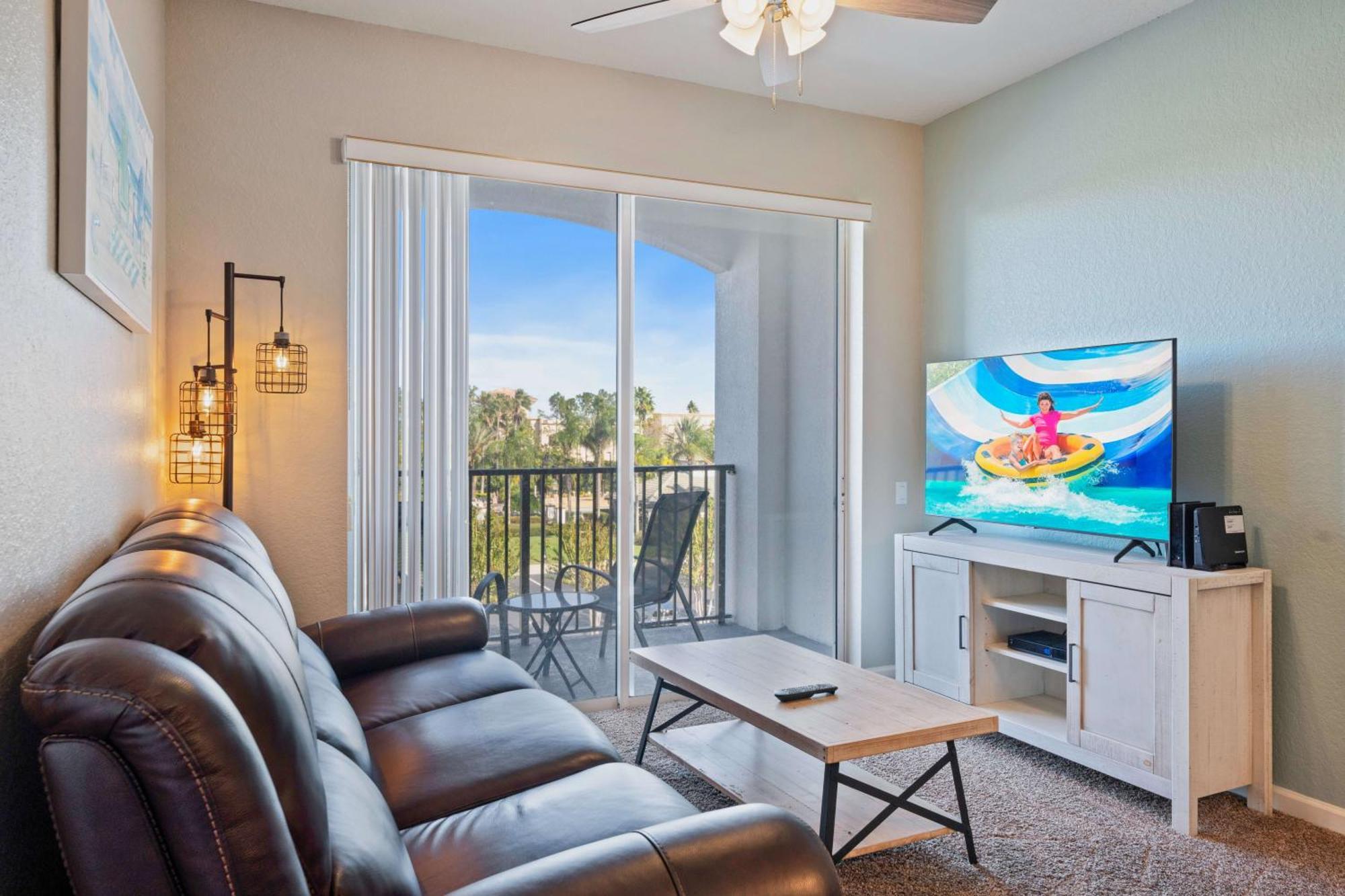 At Universal Boulevard Holiday home