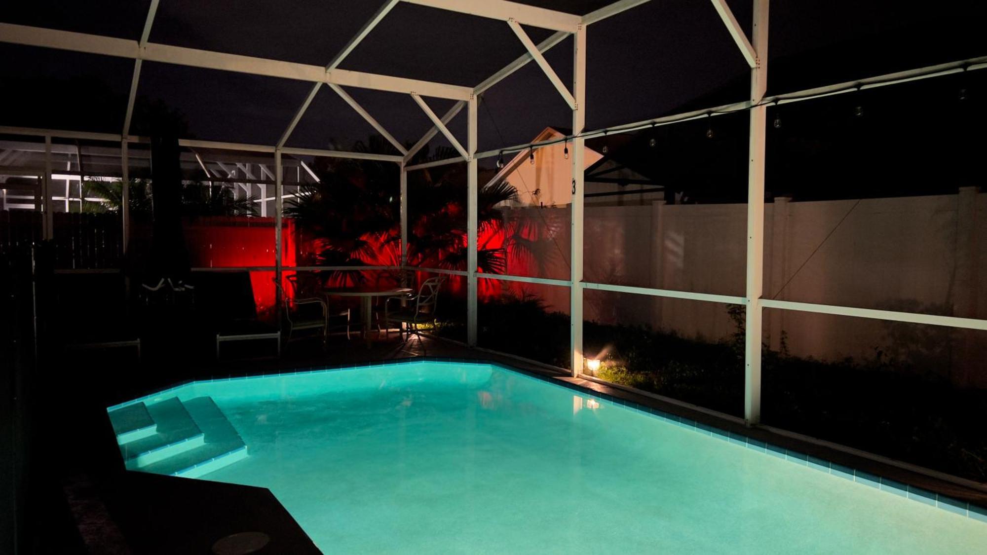 Renovated Entire Close 2 Disney Holiday home *