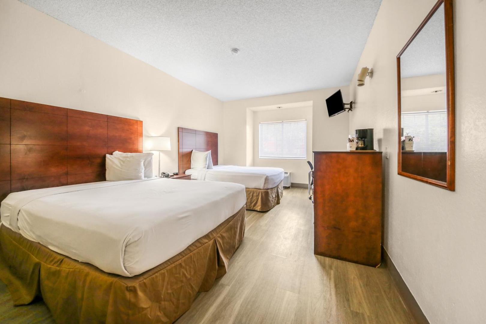 Baymont By Wyndham Orlando-international Dr-universal Blvd Hotel 2*