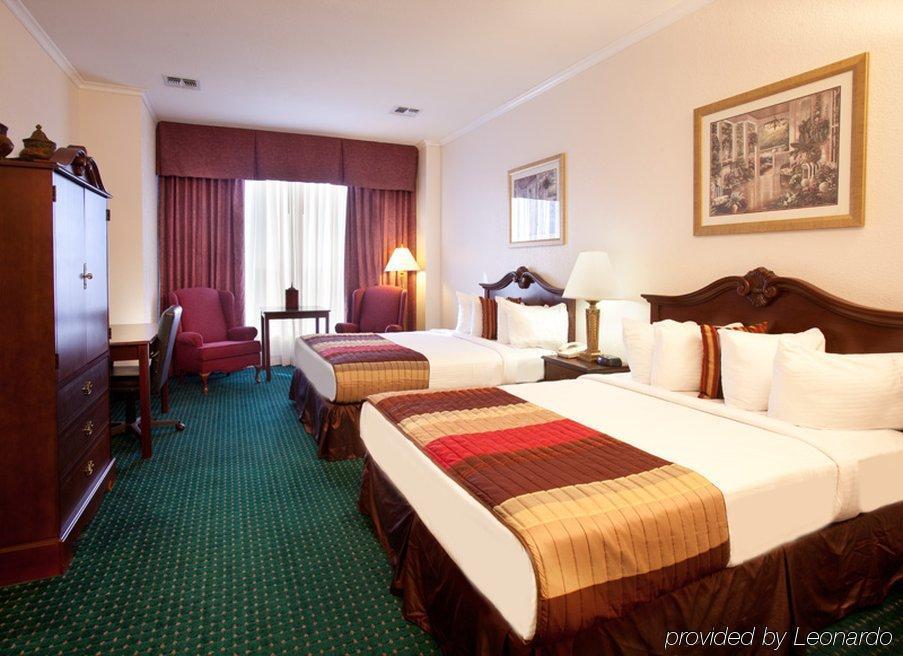 Lodge Econo Chain Of Lakes Winter Haven