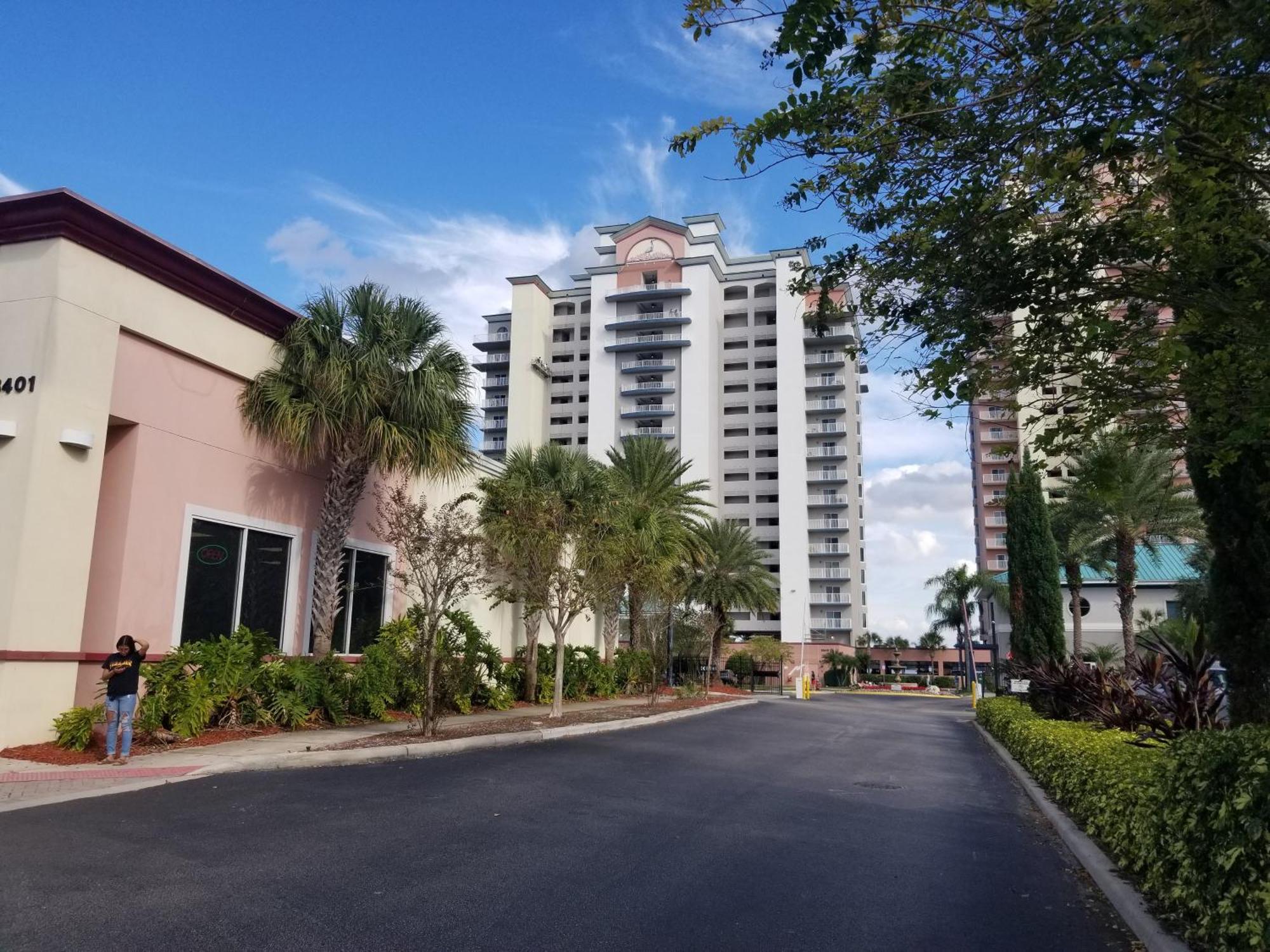Aparthotel Lakeview Near *