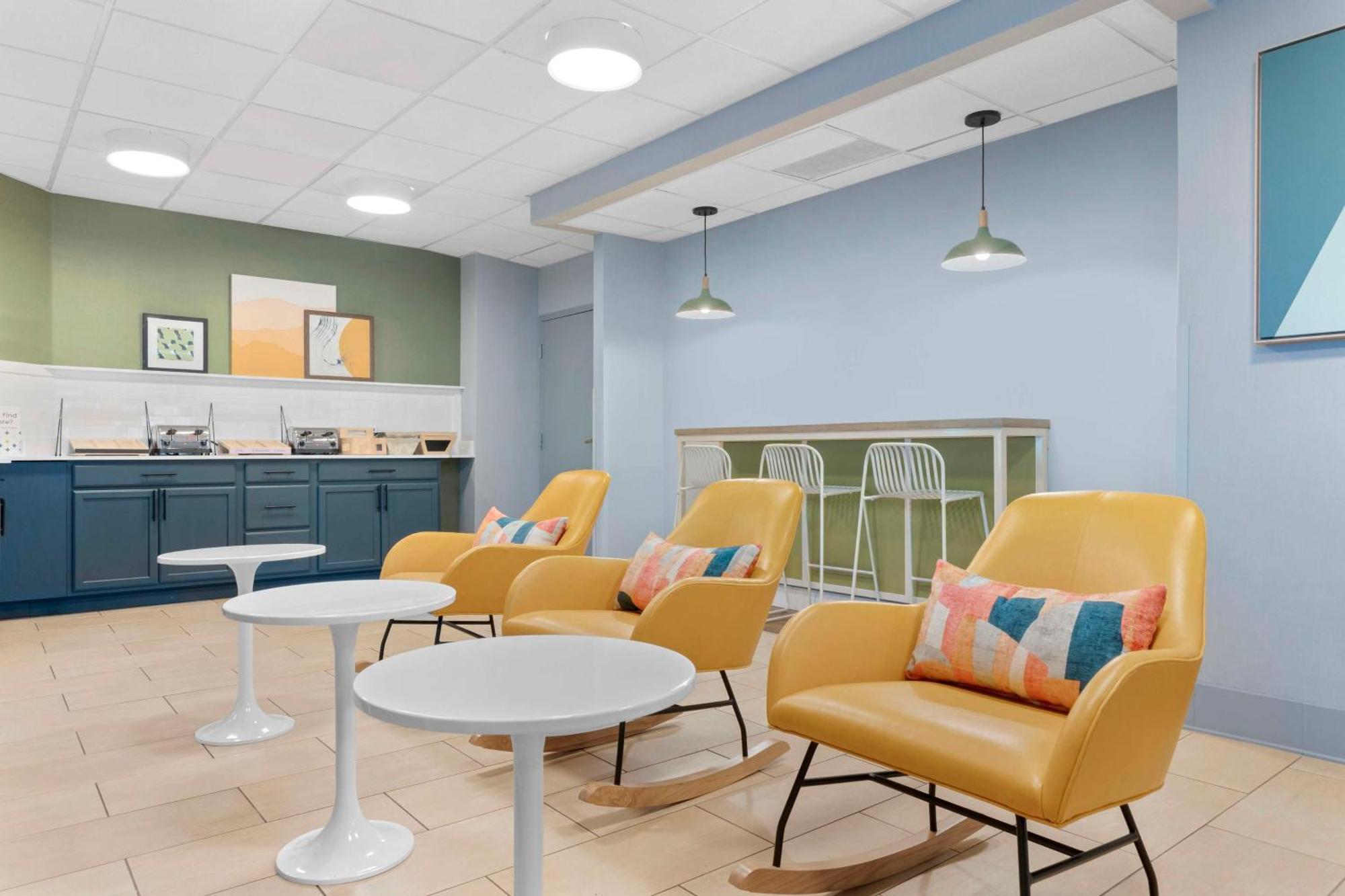 Hotel Spark By Hilton Orlando Near Seaworld Williamsburg